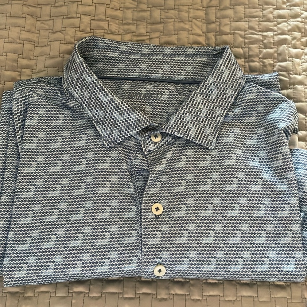 Johnnie O size XL light blue, dark blue, and white